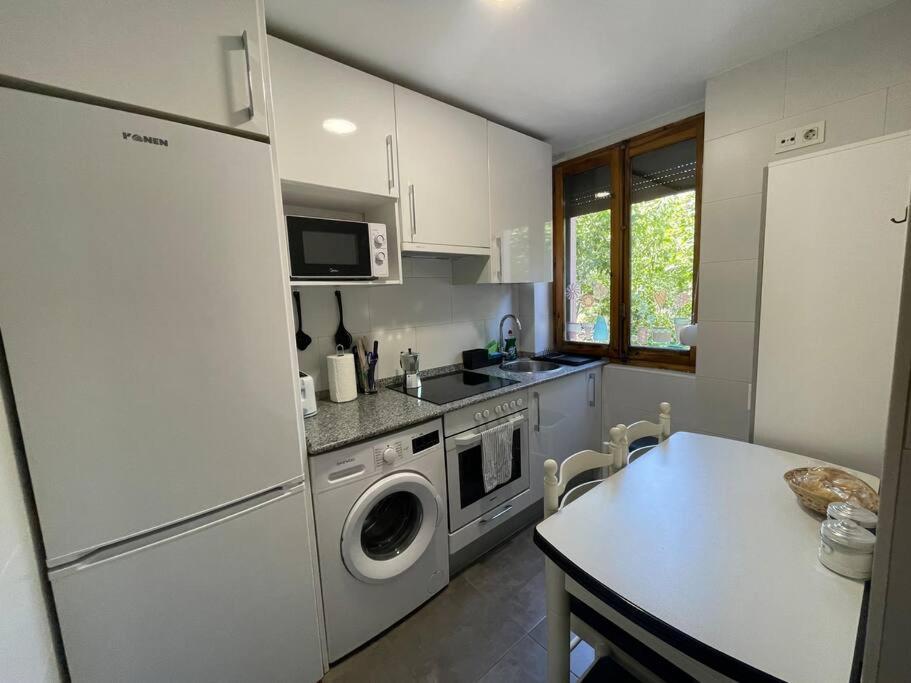 El Campeador Moderna Vivienda Turistica Apartment Burgos Luaran gambar