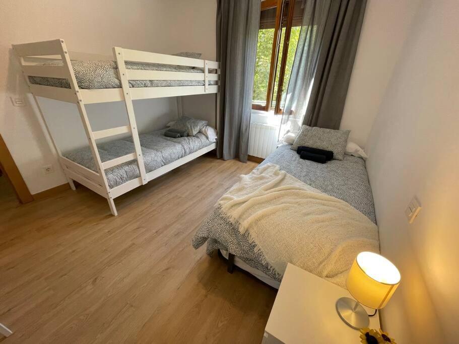 El Campeador Moderna Vivienda Turistica Apartment Burgos Luaran gambar